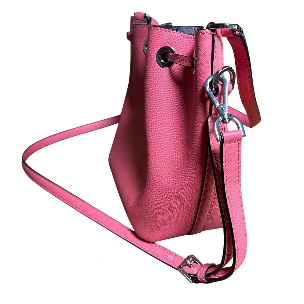 Michael Kors Saffiano Leather Bucket Bag Pink Crossbody Handbag‎